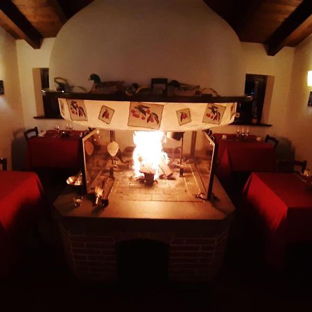 Agriturismo Scacciapensieri Buttrio Eksteriør bilde