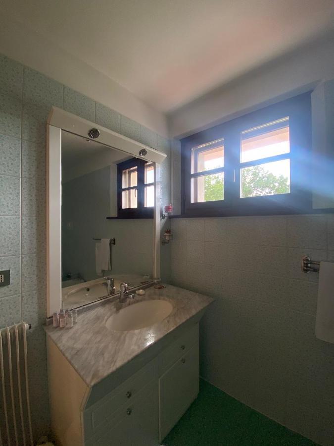 Agriturismo Scacciapensieri Buttrio Eksteriør bilde